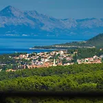 My Dalmatia - Sea View Amaria With Private Pool 펜션 Svirce