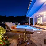 My Dalmatia - Sea View Amaria With Private Pool * Svirce