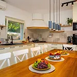 펜션 My Dalmatia - Sea View Amaria With Private Pool Svirce