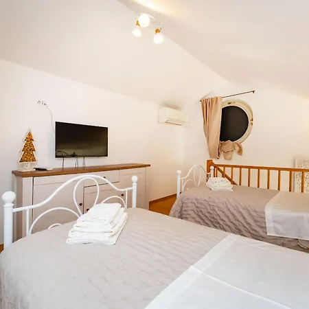 My Dalmatia - Sea View Amaria With Private Pool Holiday home Svirce