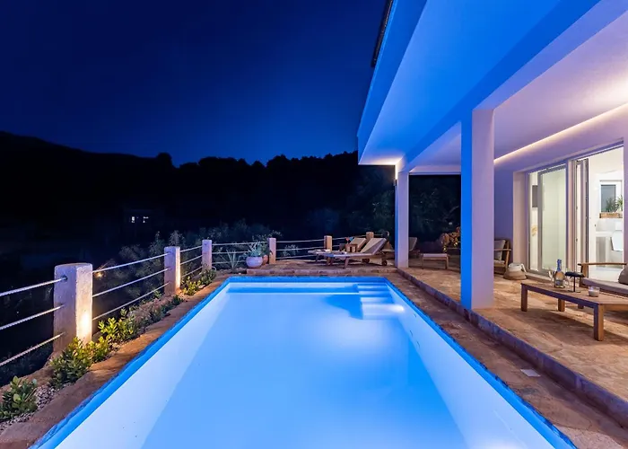 My Dalmatia - Sea View Amaria With Private Pool בית נופש *