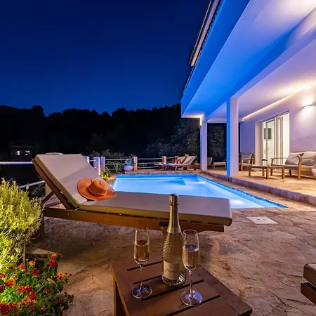 My Dalmatia - Sea View Amaria With Private Pool * Svirce